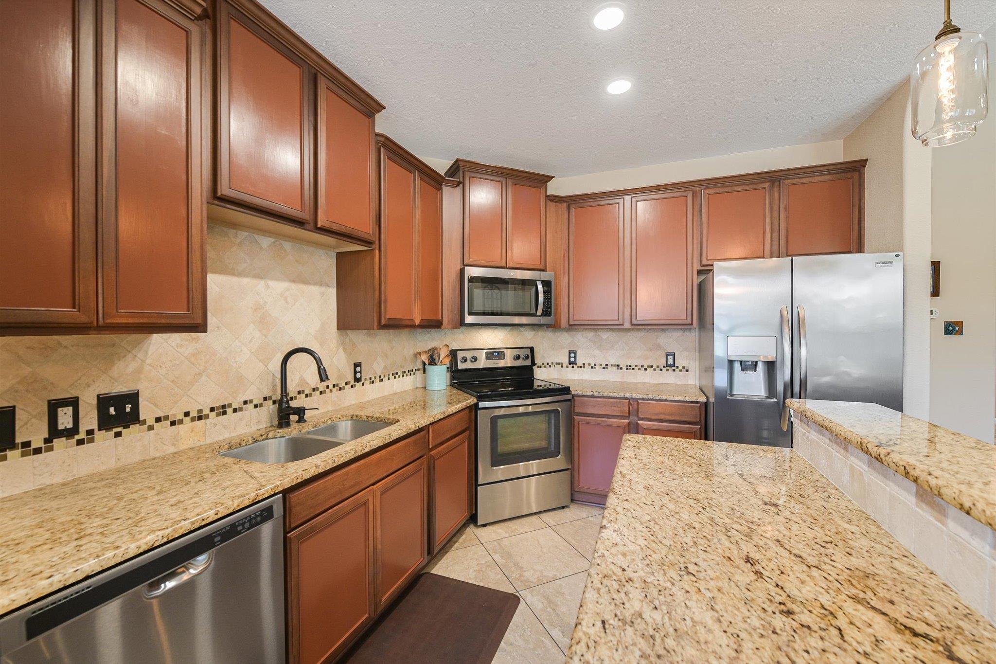 27 Whispering Valley Dr, Wimberley, TX 78676