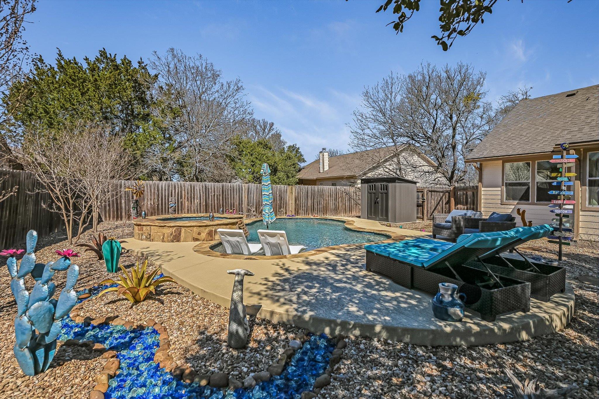 27 Whispering Valley Dr, Wimberley, TX 78676