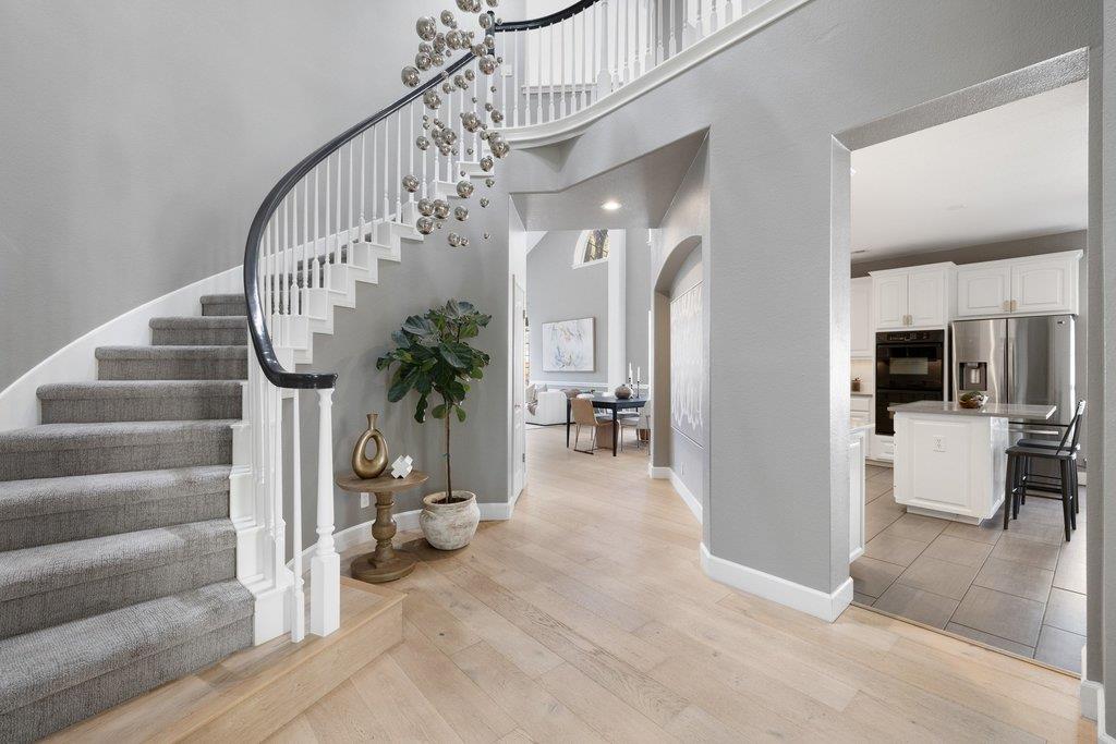 1815 Rue De St Tropez, Austin, TX 78746