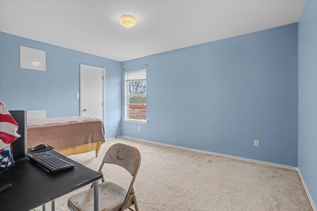 203 Pheasant Trl, Bastrop, TX 78602