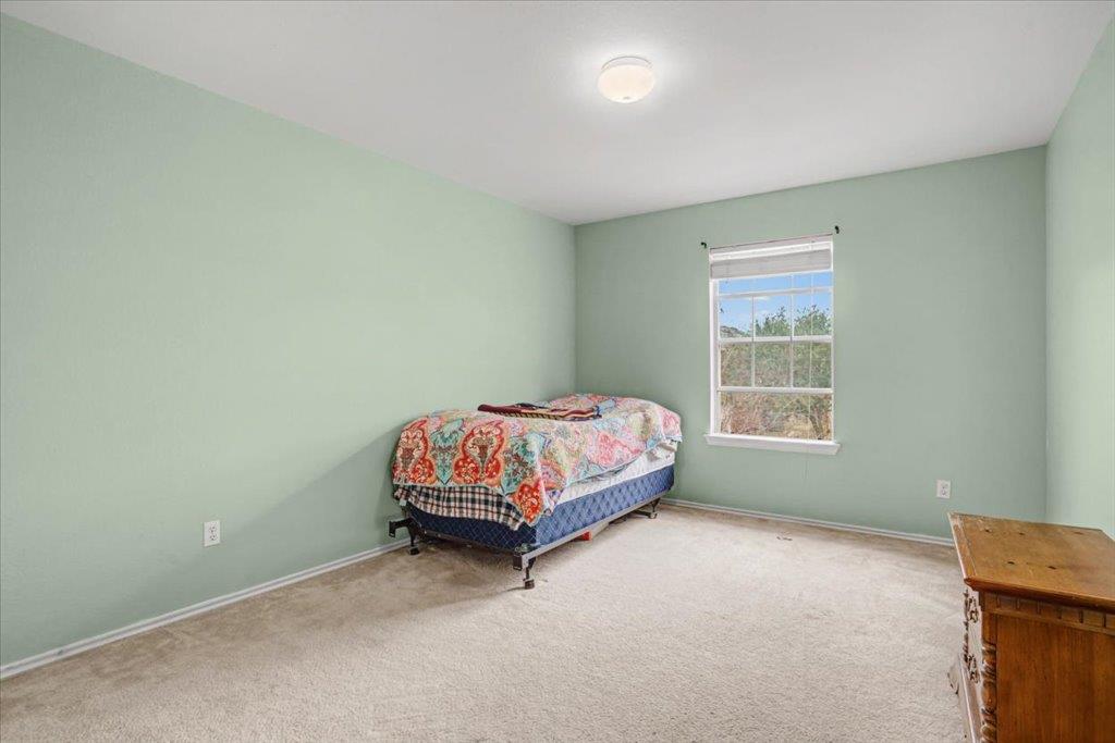 203 Pheasant Trl, Bastrop, TX 78602