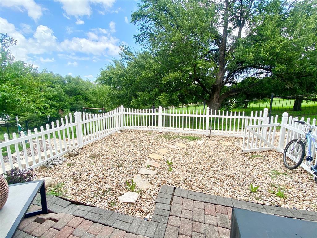 1818 S Lakeshore Dr # 7, Austin, TX 78741