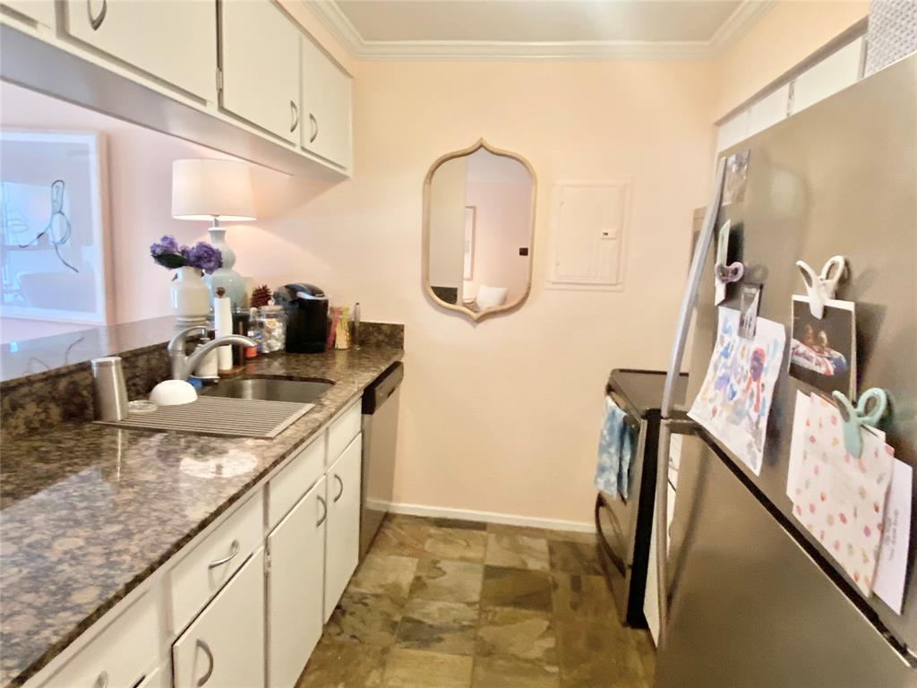 1818 S Lakeshore Dr # 7, Austin, TX 78741