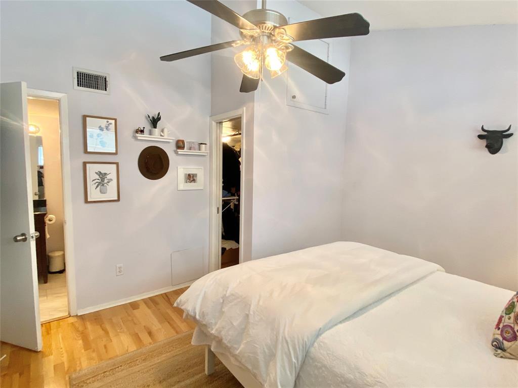 1818 S Lakeshore Dr # 7, Austin, TX 78741