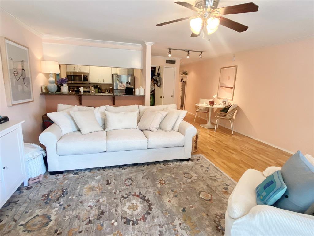 1818 S Lakeshore Dr # 7, Austin, TX 78741