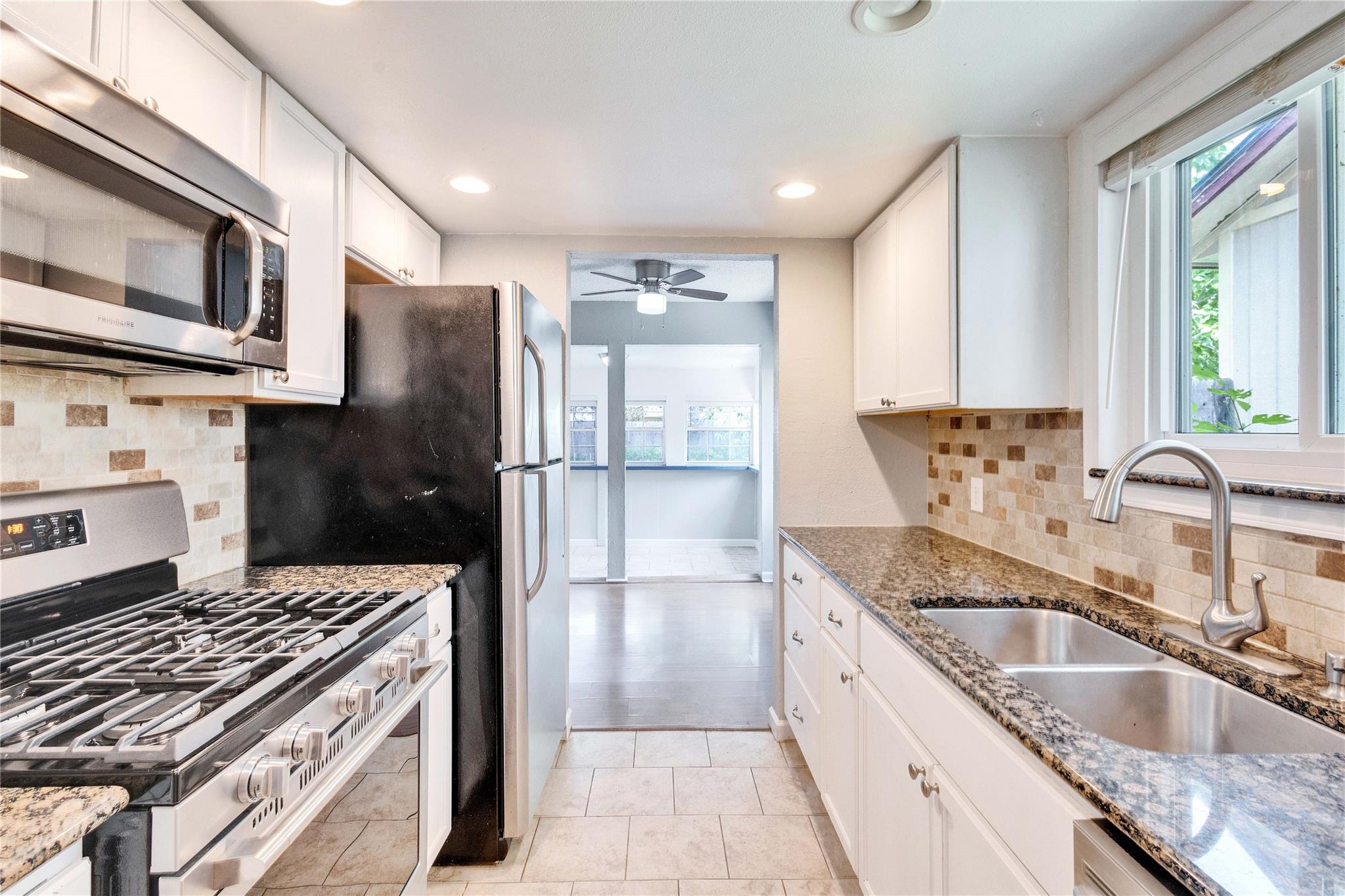 1007 Echo Ln, Austin, TX 78745