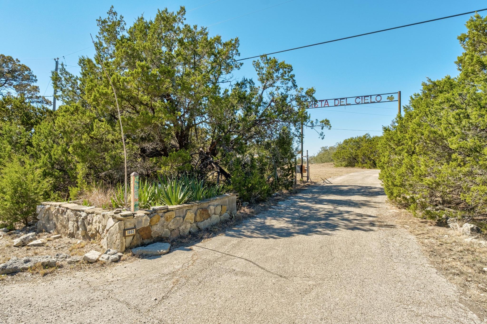 1802 Overland Stage Rd, Dripping Springs, TX 78620