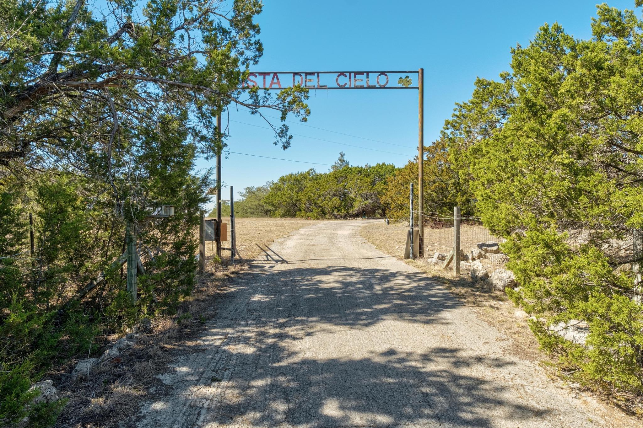 1802 Overland Stage Rd, Dripping Springs, TX 78620