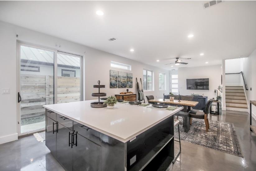 1102 1/2 Fiesta St # A, Austin, TX 78702