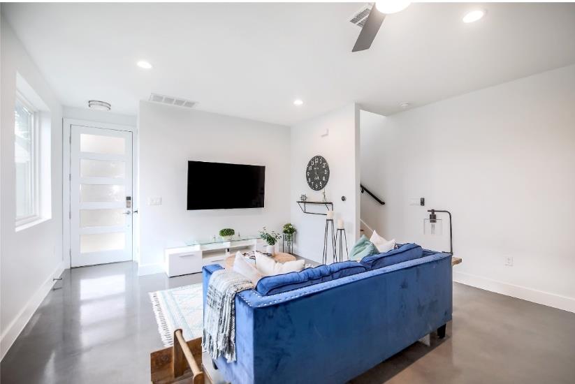 1102 1/2 Fiesta St # A, Austin, TX 78702