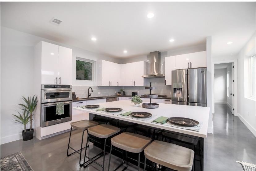 1102 1/2 Fiesta St # A, Austin, TX 78702