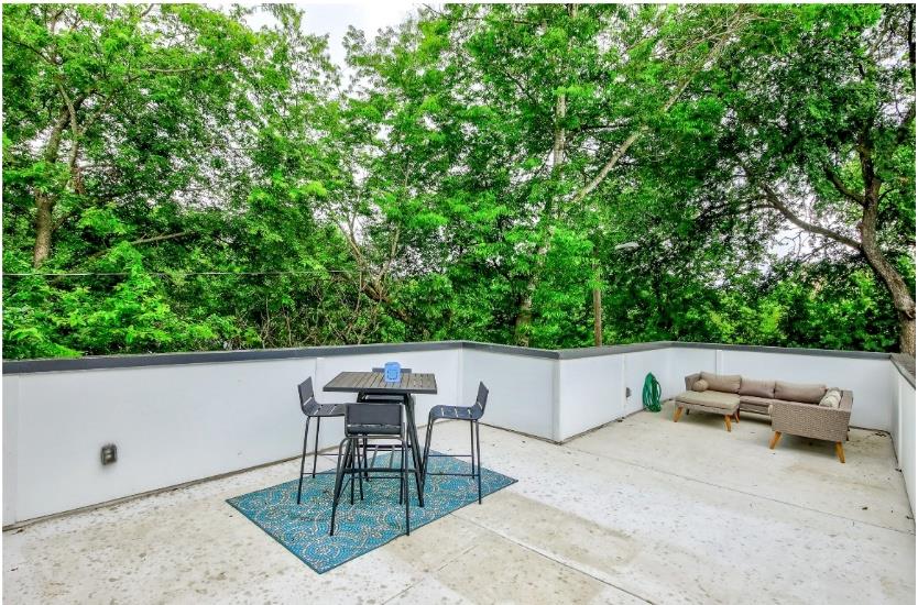 1102 1/2 Fiesta St # A, Austin, TX 78702