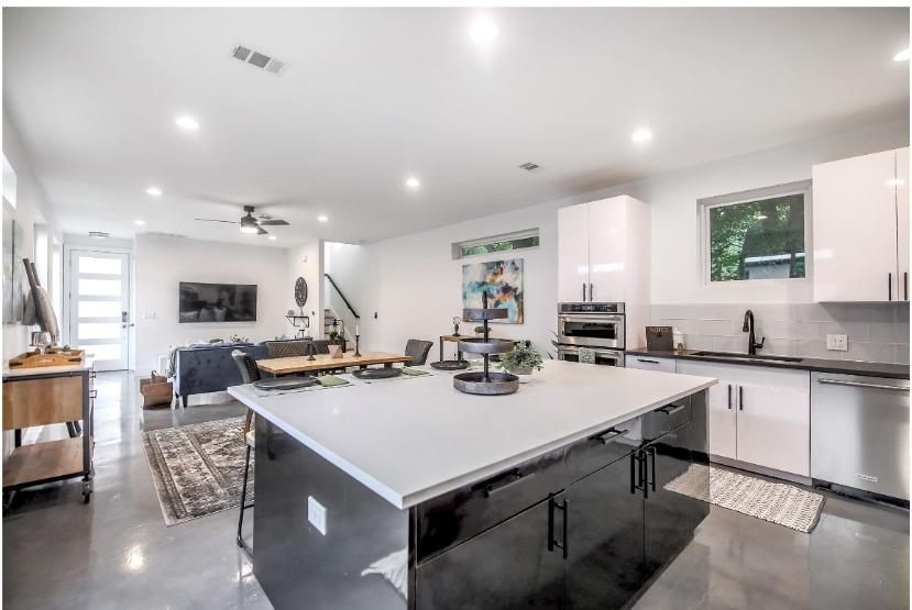 1102 1/2 Fiesta St # A, Austin, TX 78702