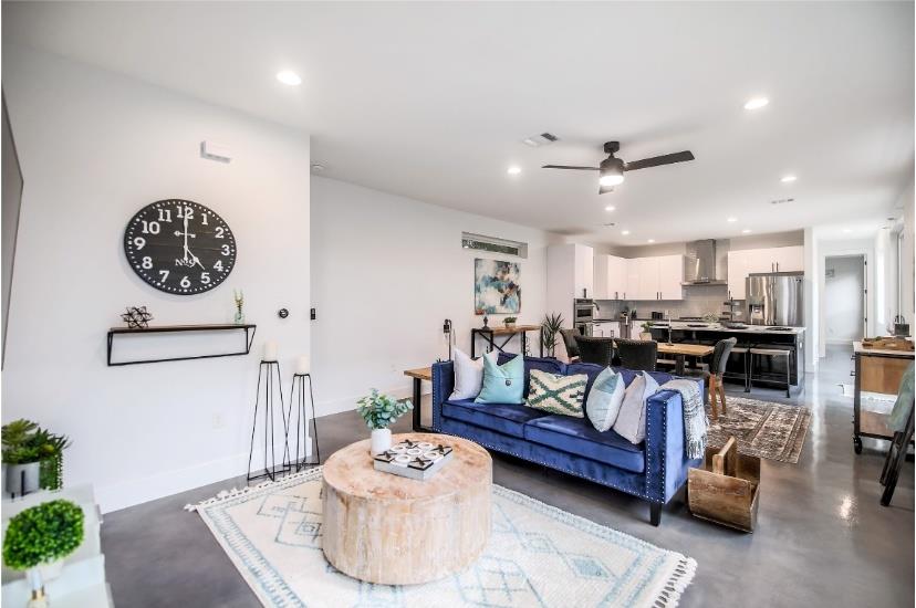 1102 1/2 Fiesta St # A, Austin, TX 78702