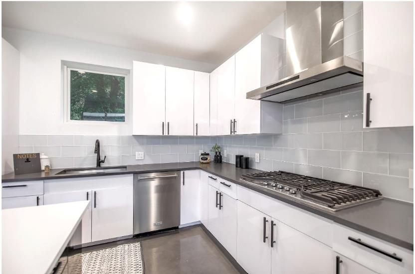 1102 1/2 Fiesta St # A, Austin, TX 78702