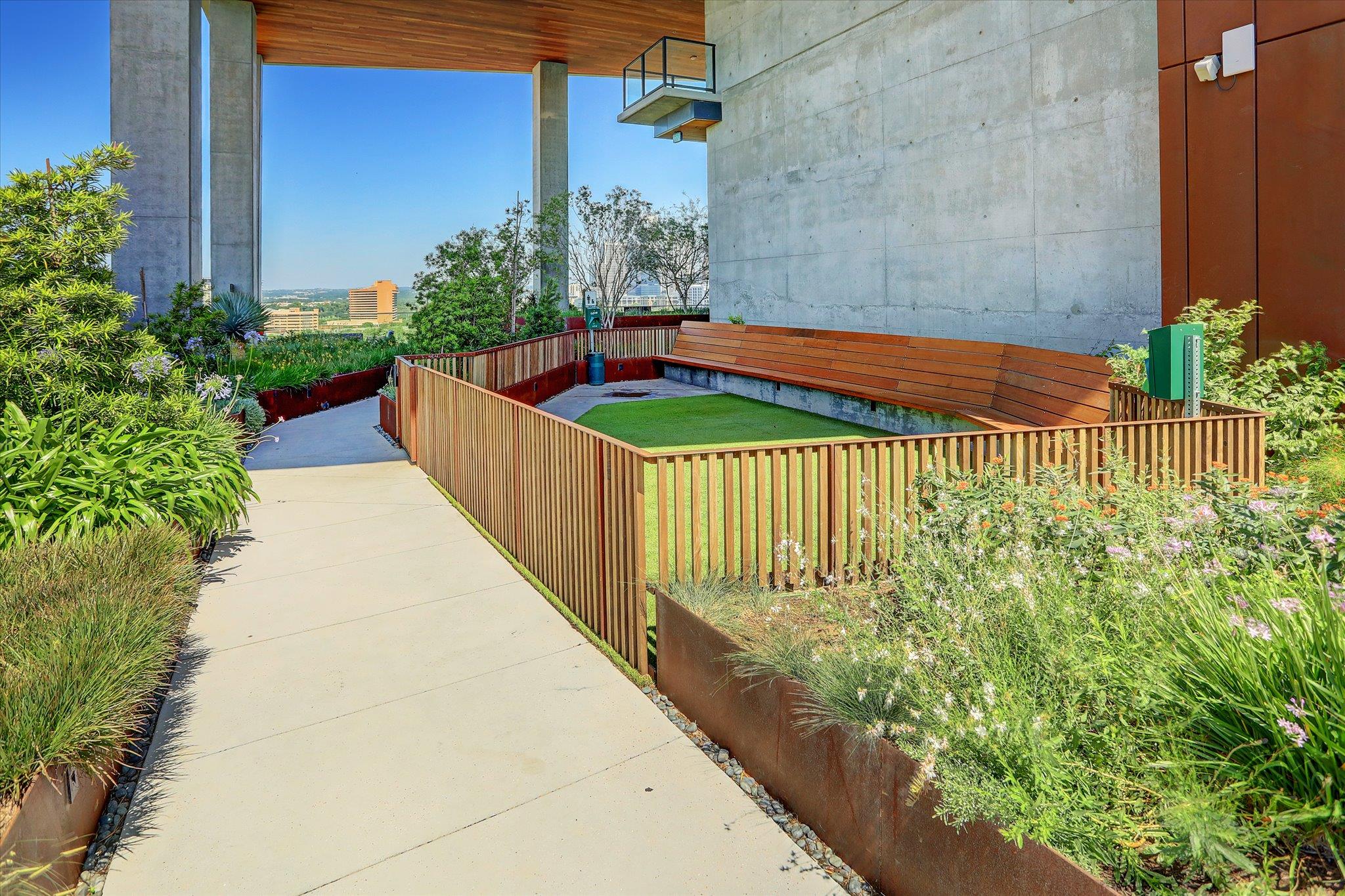 70 Rainey St # 1405, Austin, TX 78701