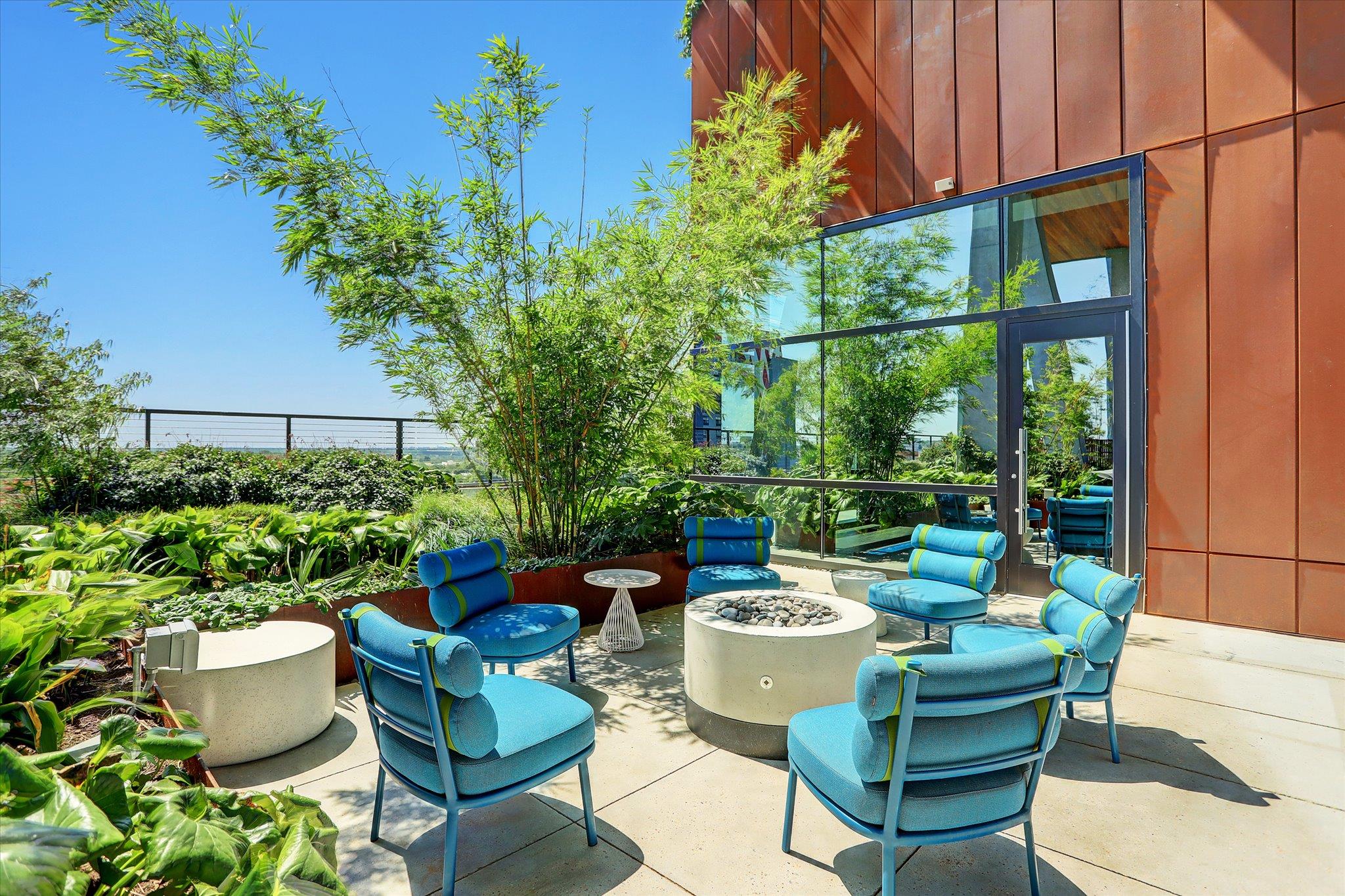 70 Rainey St # 1405, Austin, TX 78701