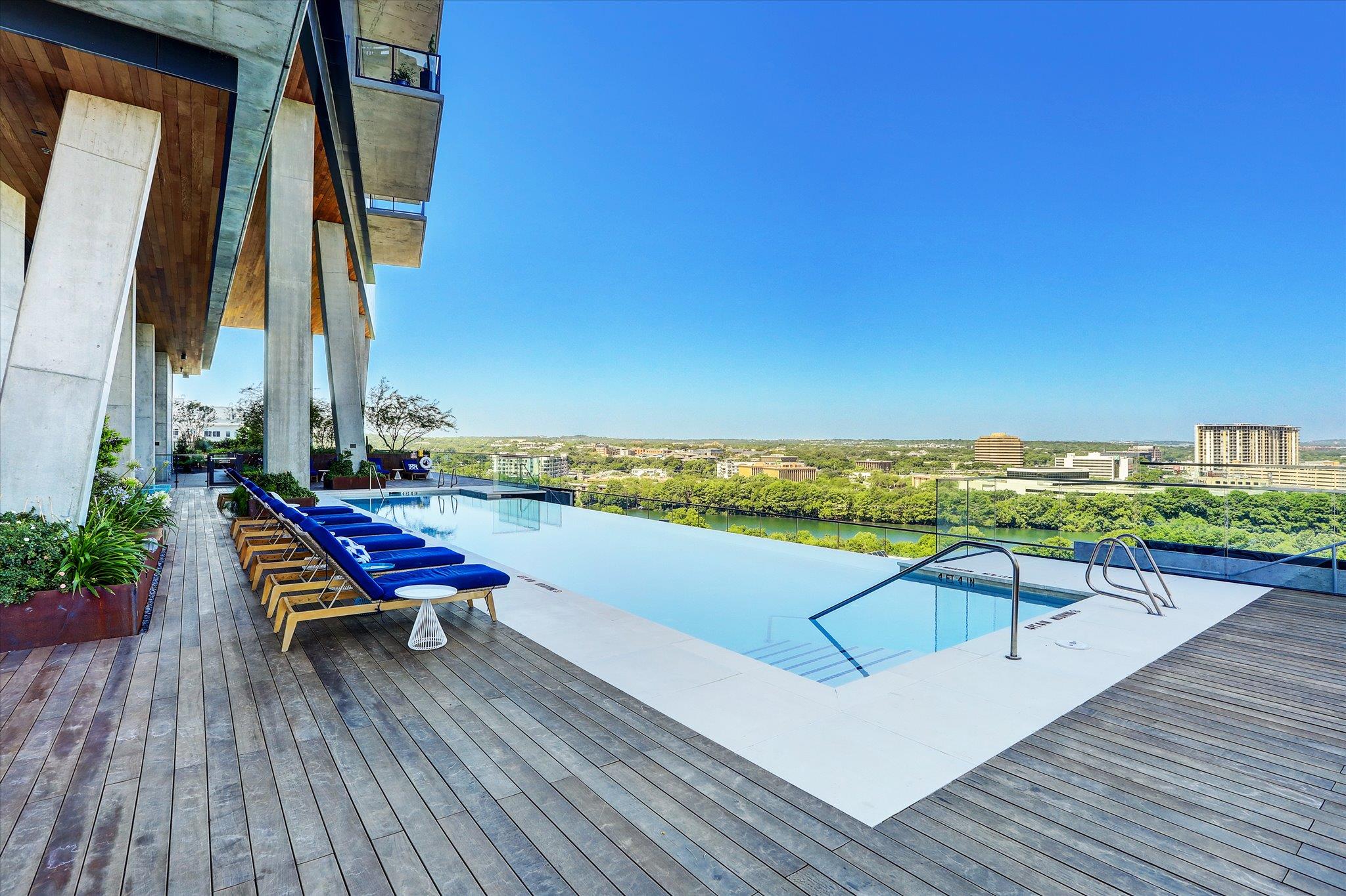 70 Rainey St # 1405, Austin, TX 78701