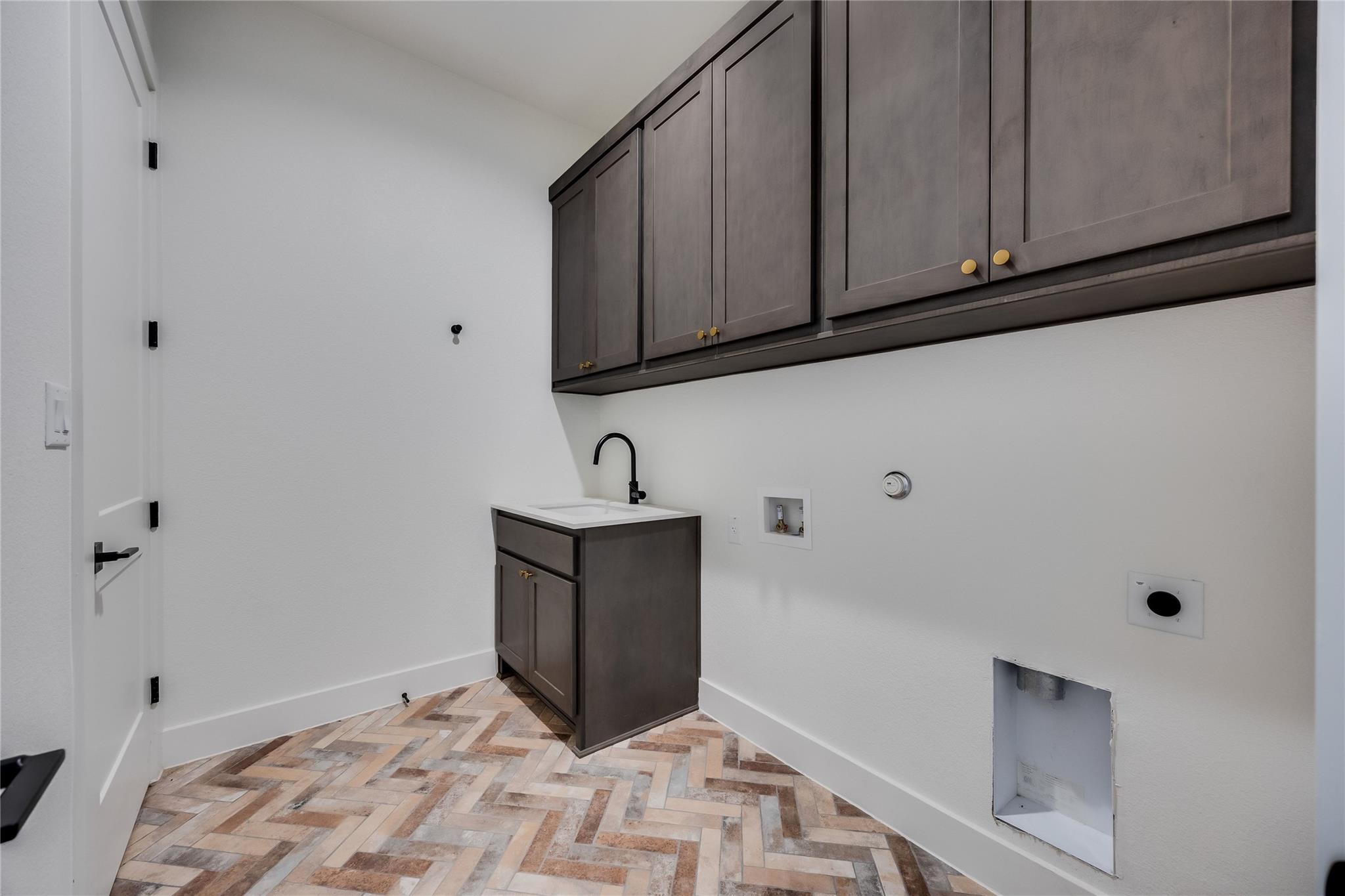 288 Smoke Tree Cir, Dripping Springs, TX 78620