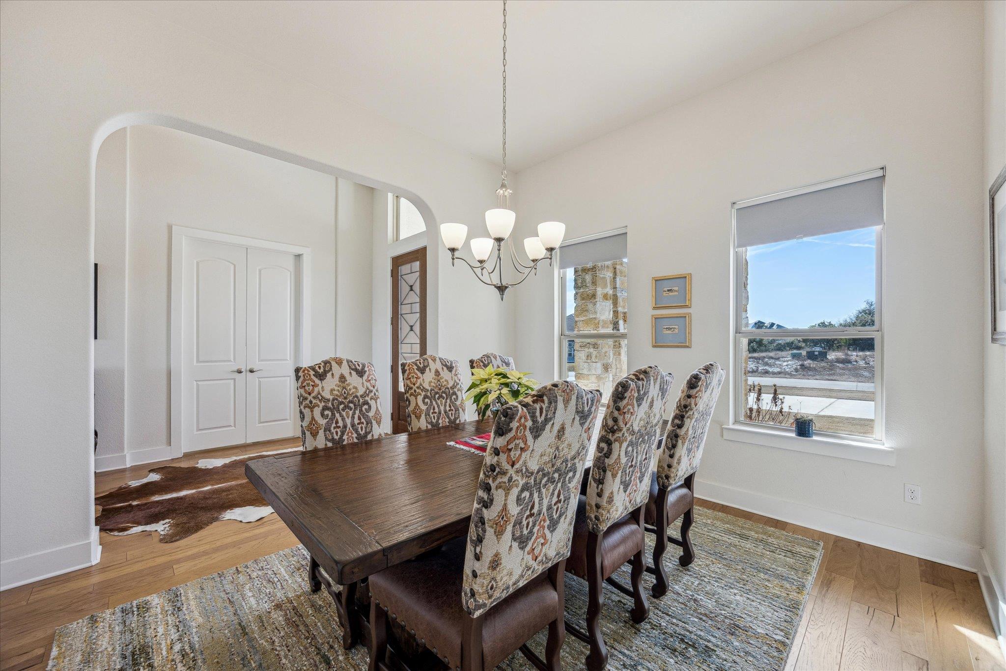 328 Barbaro Dr, Austin, TX 78737