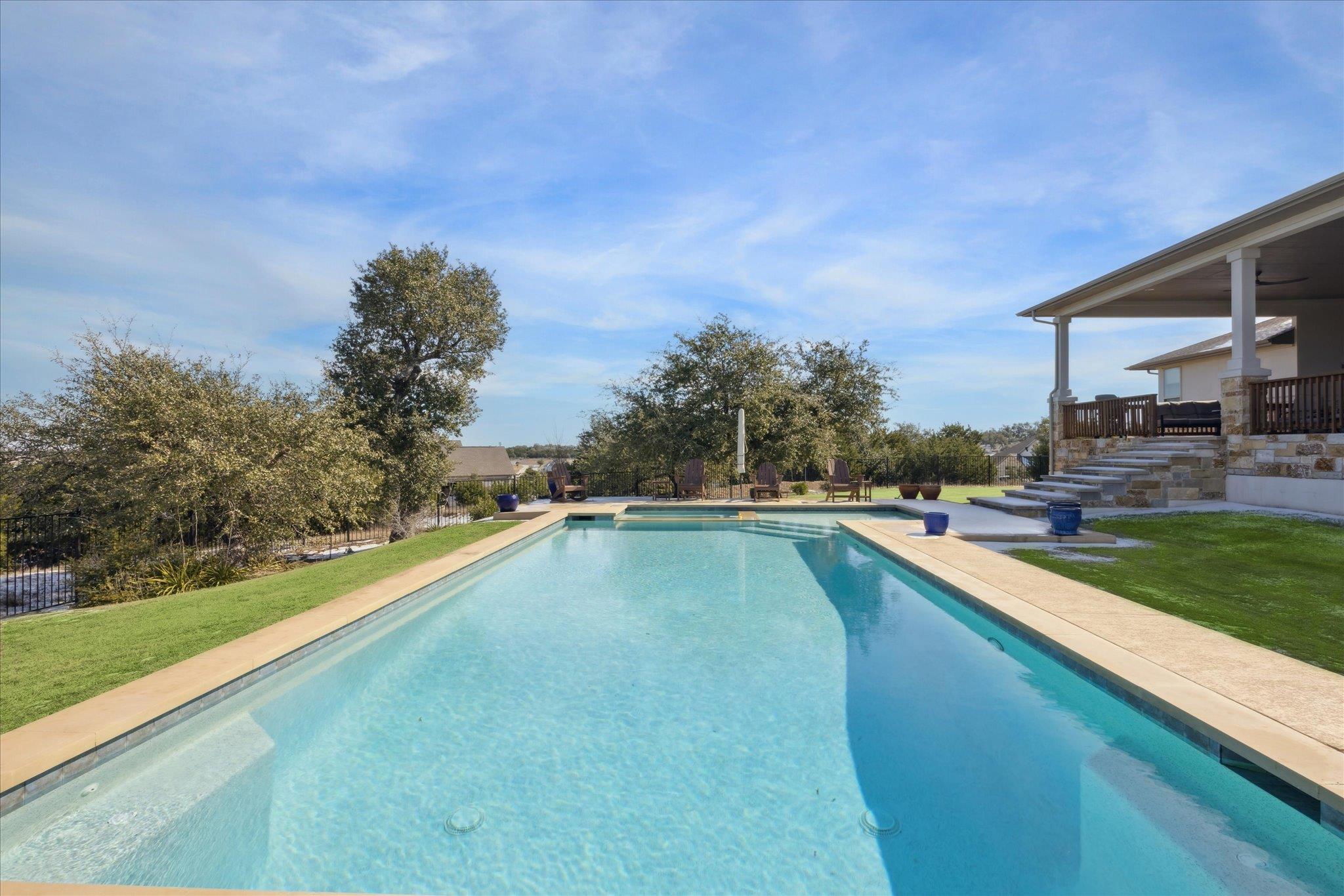 328 Barbaro Dr, Austin, TX 78737