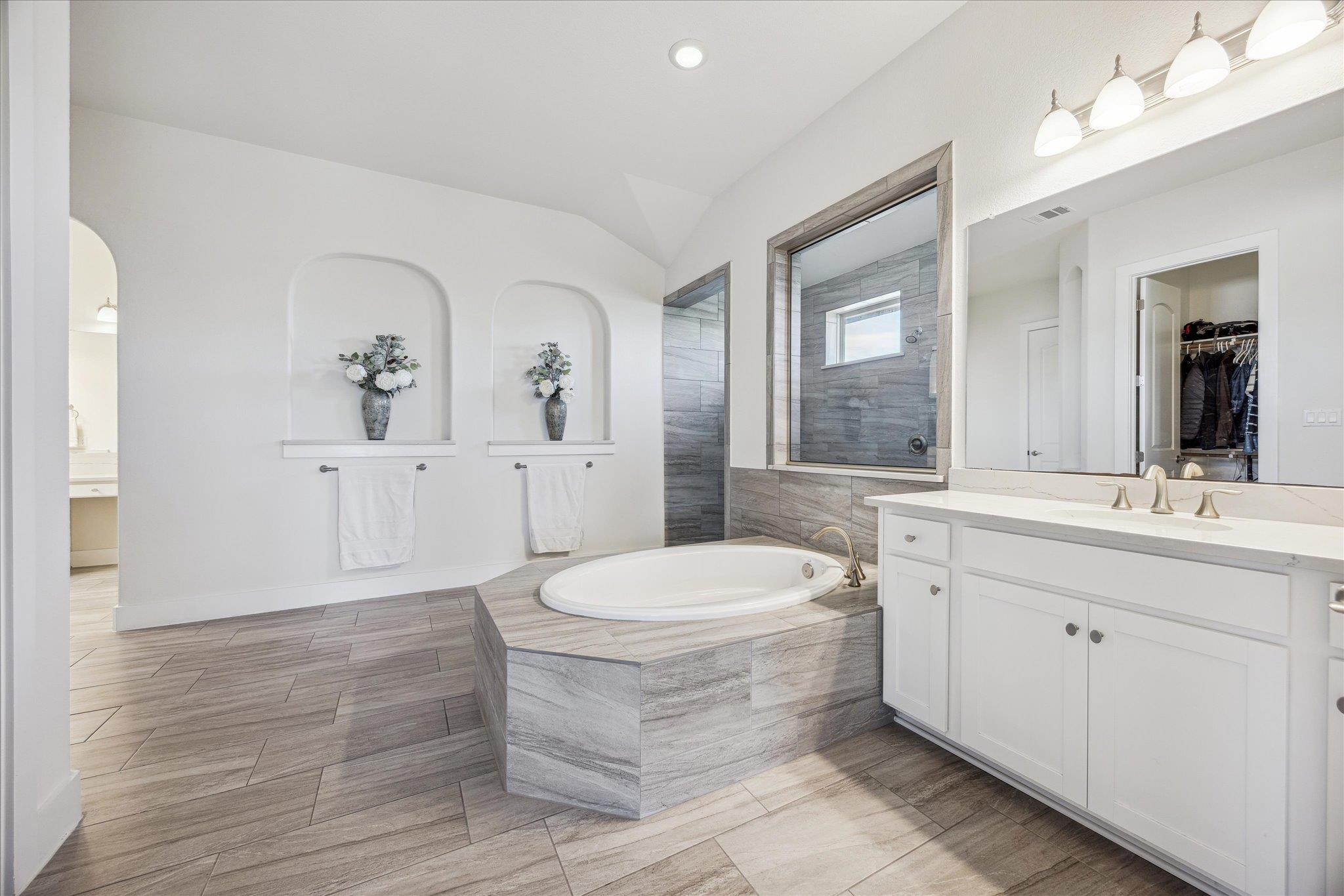 328 Barbaro Dr, Austin, TX 78737