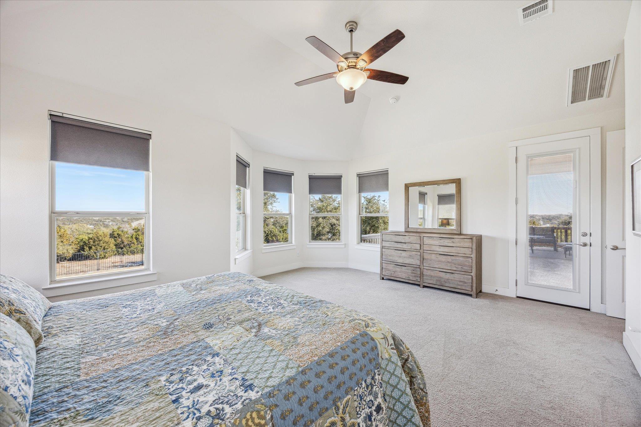 328 Barbaro Dr, Austin, TX 78737