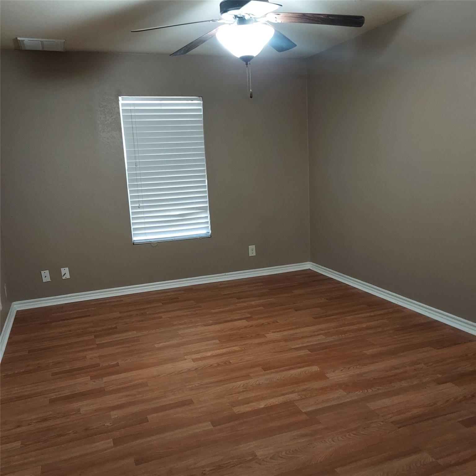 10908 5th St, Jonestown, TX 78645