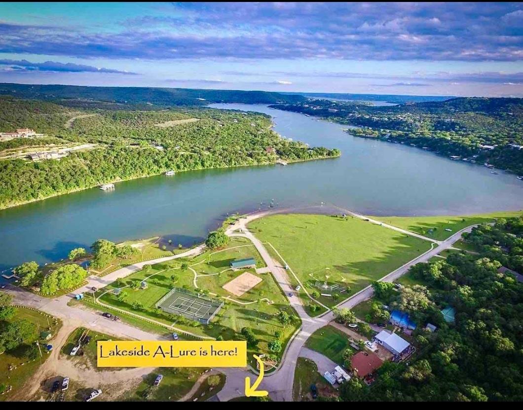 10908 5th St, Jonestown, TX 78645