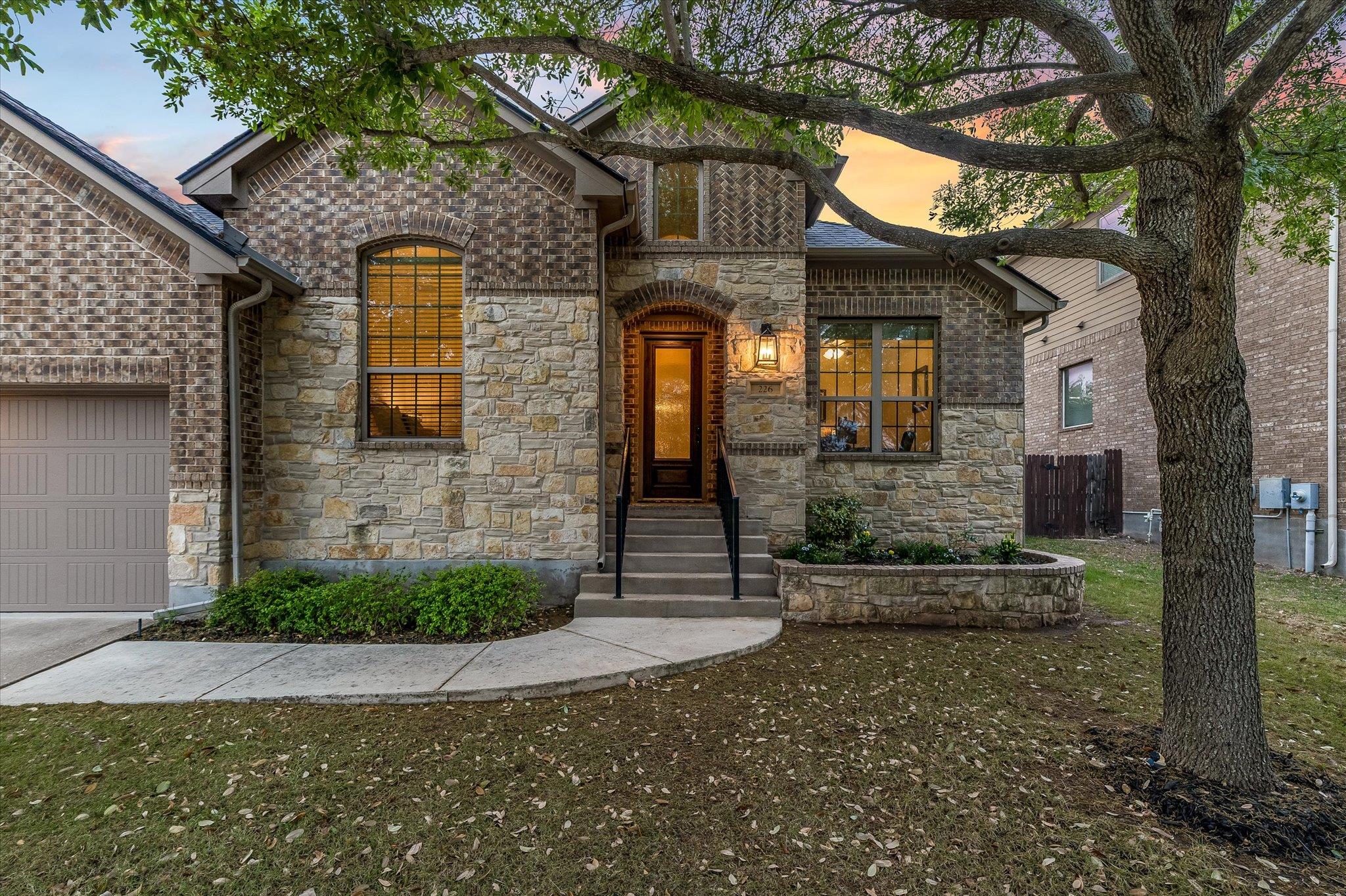 226 Galloway Ln, Austin, TX 78737