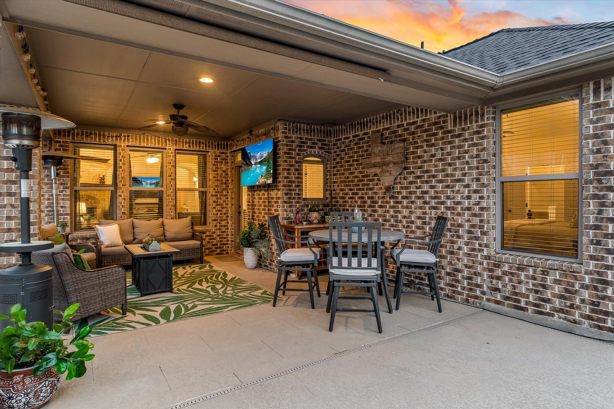 226 Galloway Ln, Austin, TX 78737