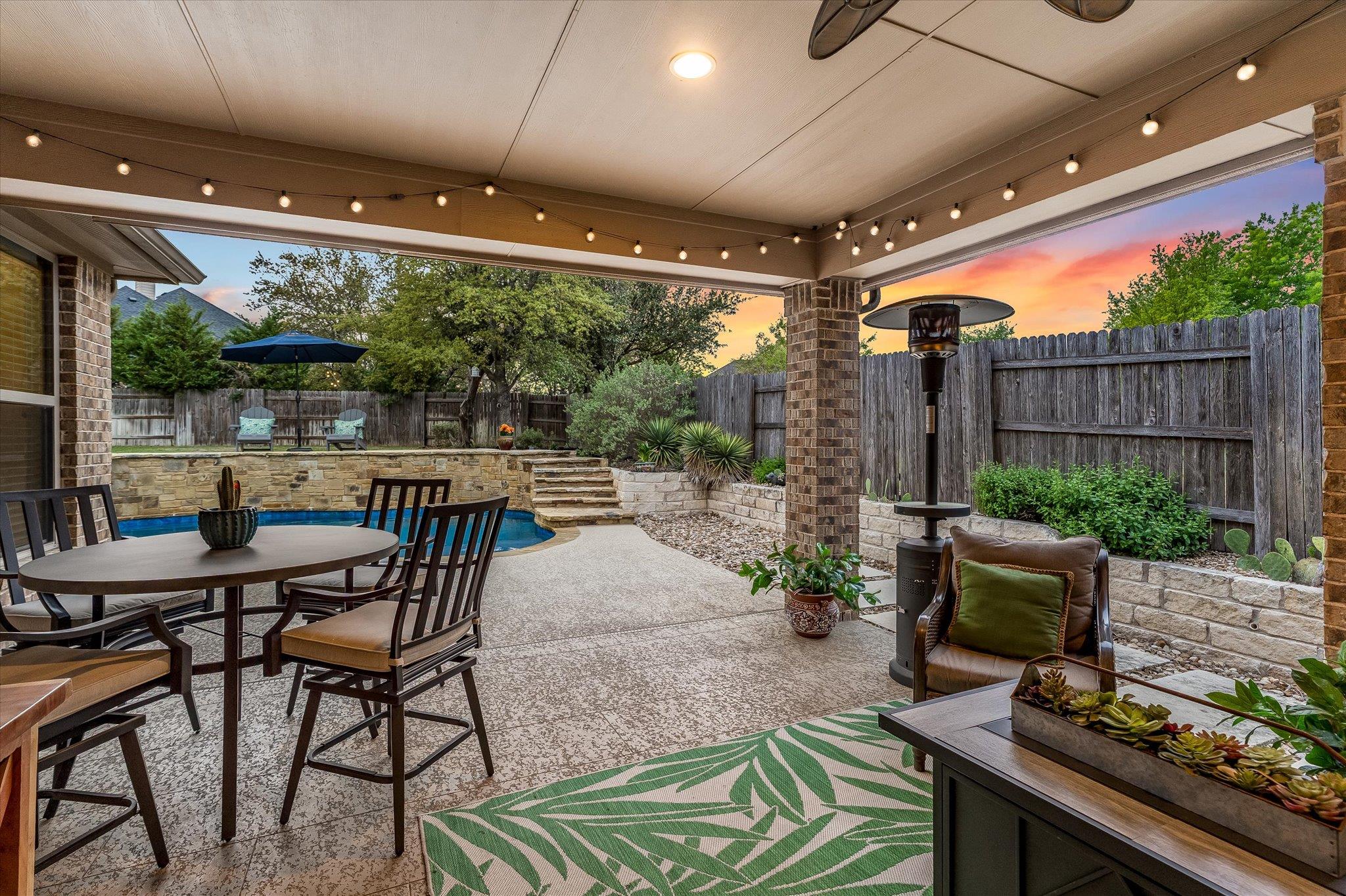 226 Galloway Ln, Austin, TX 78737