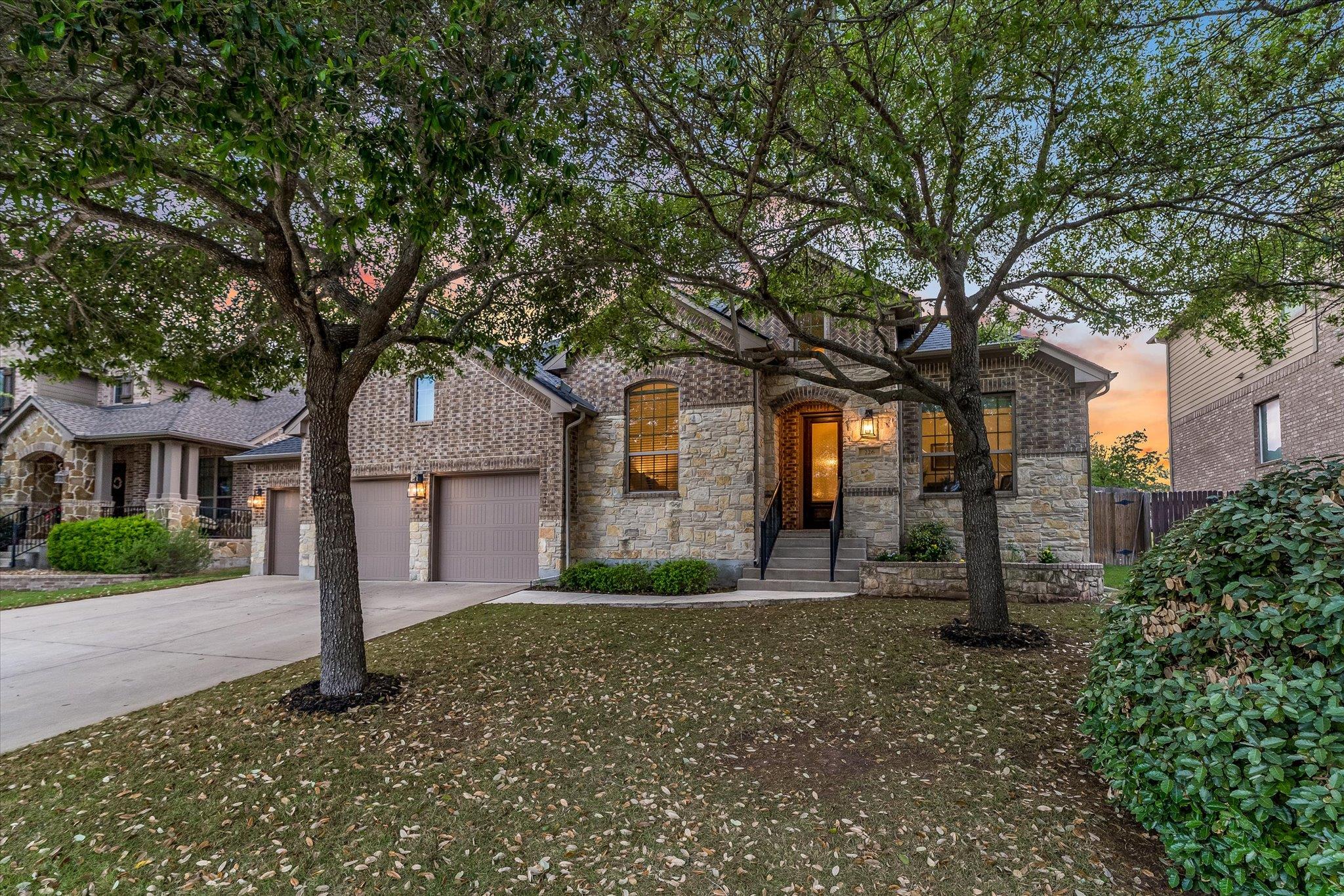 226 Galloway Ln, Austin, TX 78737
