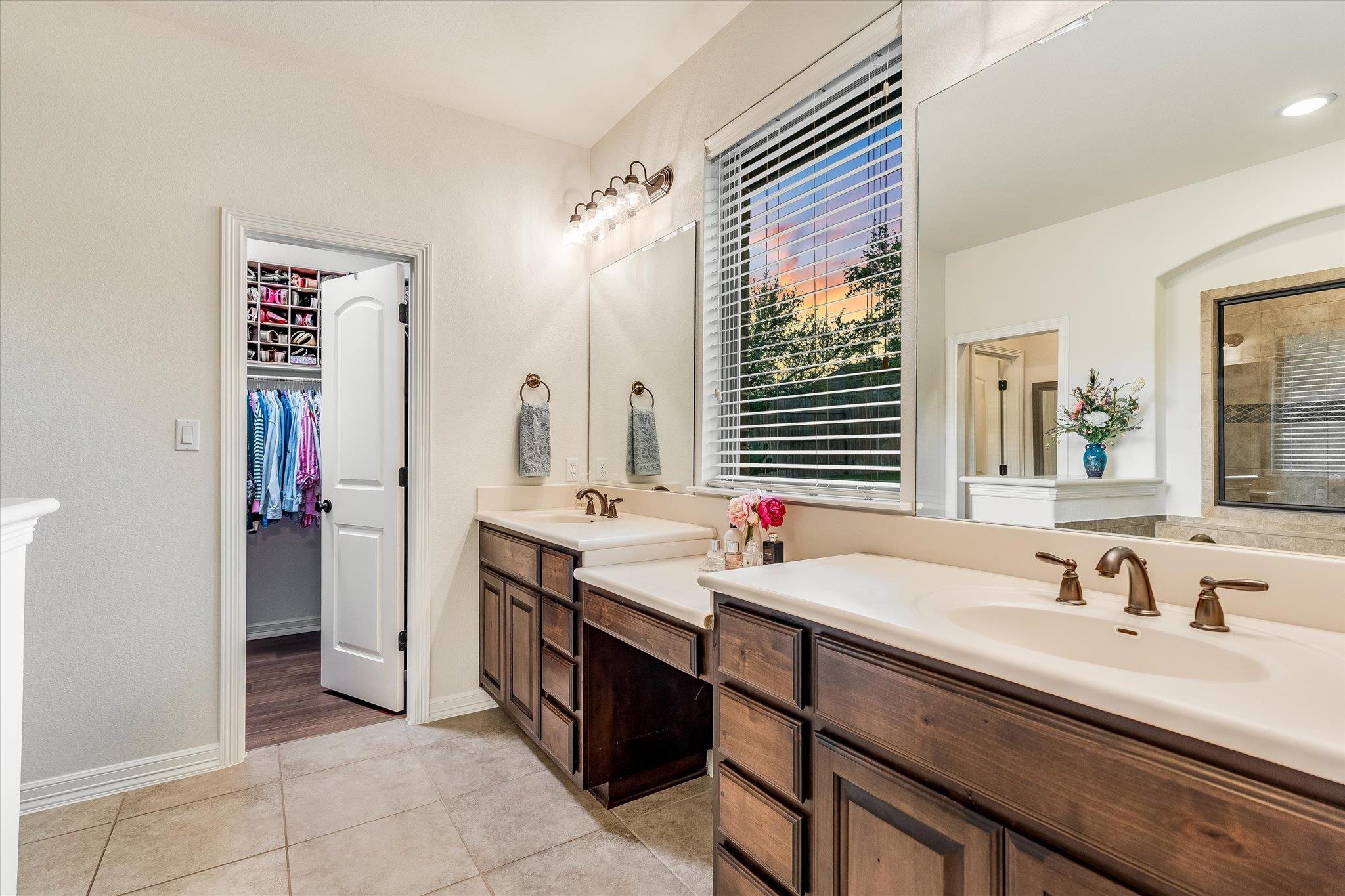 226 Galloway Ln, Austin, TX 78737