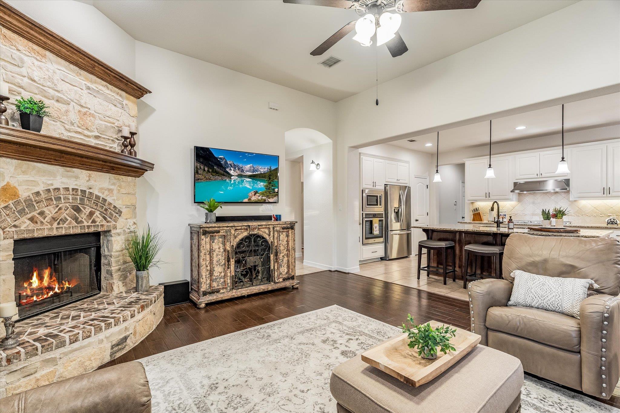 226 Galloway Ln, Austin, TX 78737