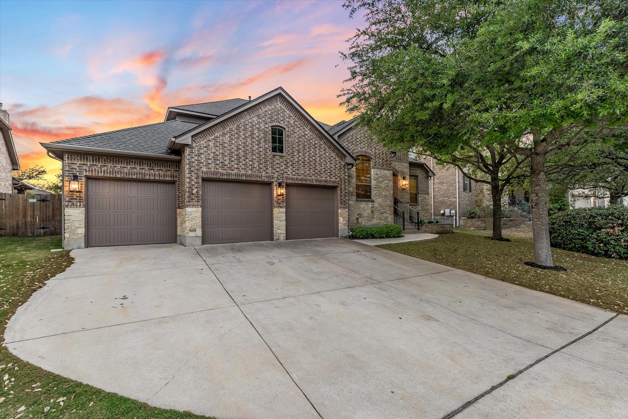 226 Galloway Ln, Austin, TX 78737