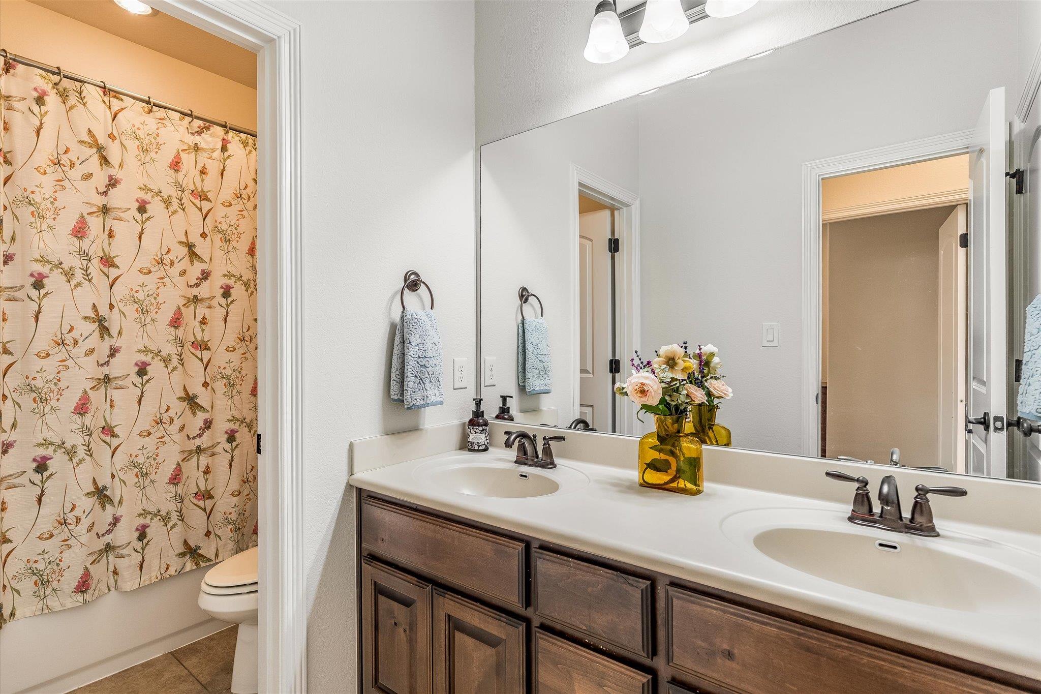 226 Galloway Ln, Austin, TX 78737