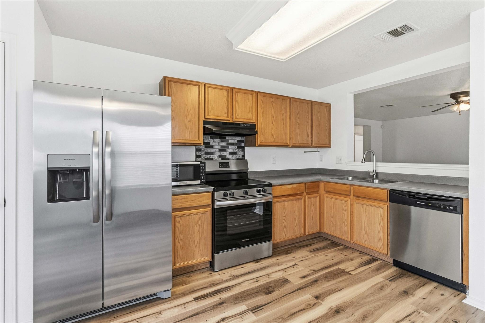 224 Capistrano Dr, San Marcos, TX 78666