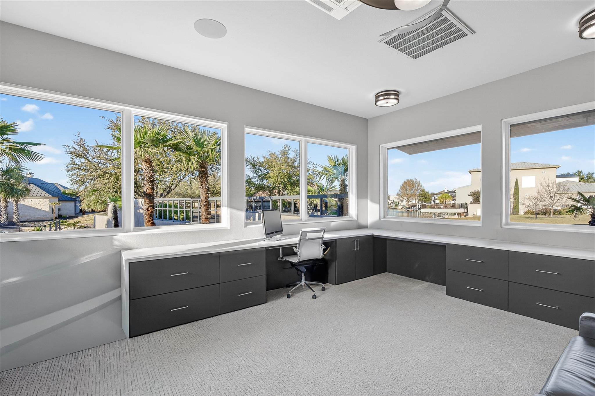 116 Wennmohs Pl, Horseshoe Bay, TX 78657