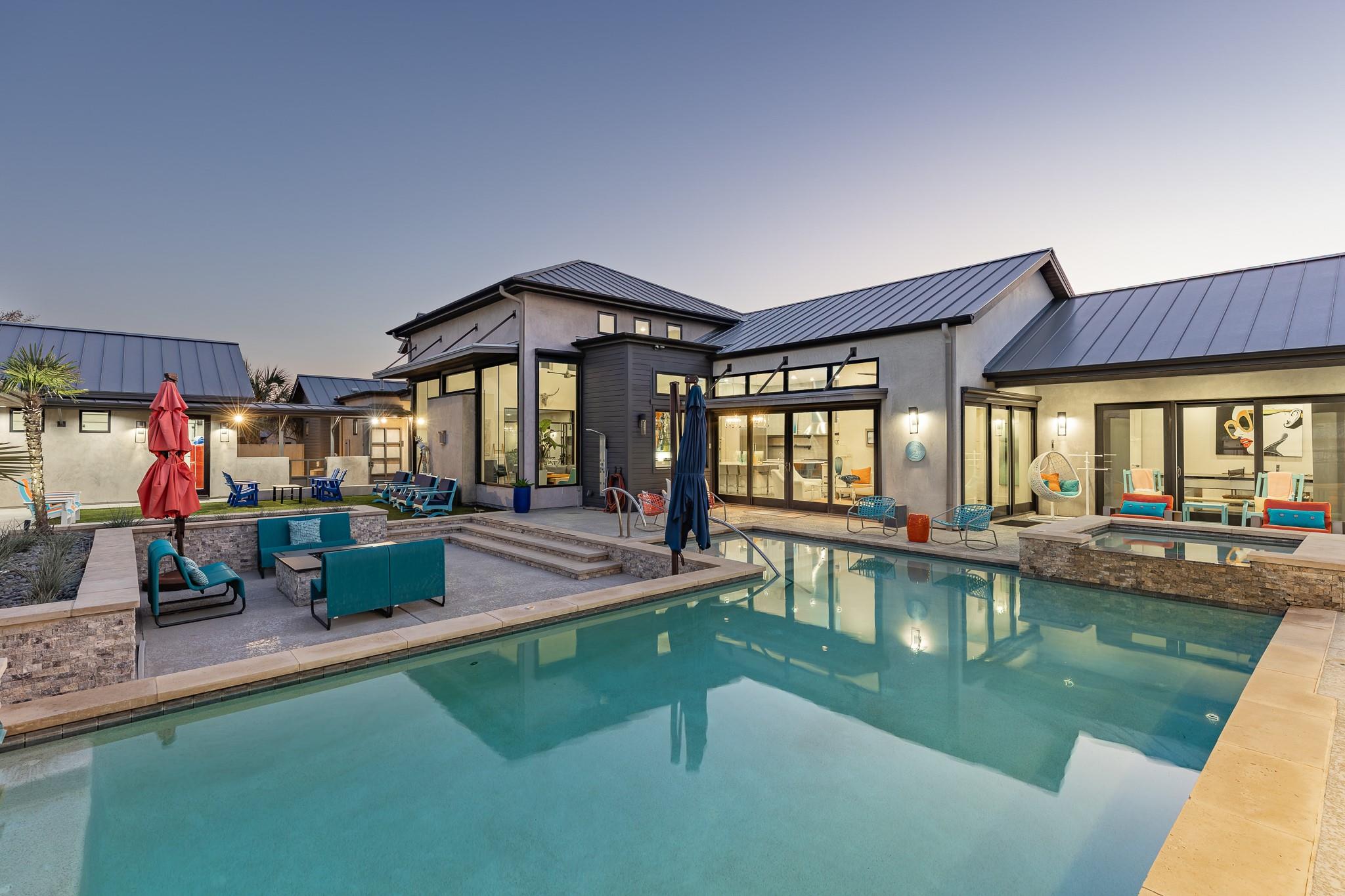 116 Wennmohs Pl, Horseshoe Bay, TX 78657