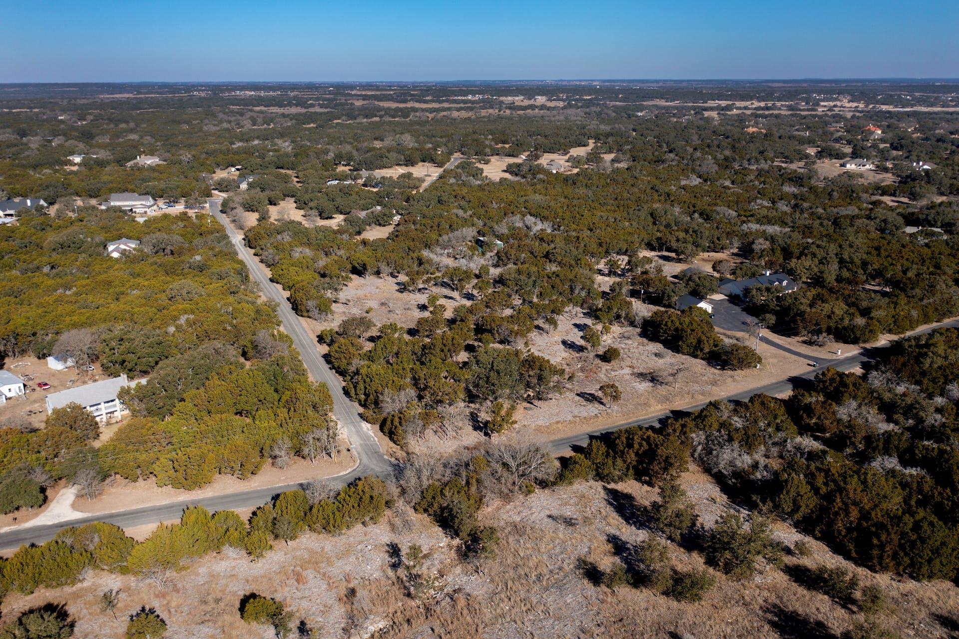 525 W Ridgewood Rd, Georgetown, TX 78633