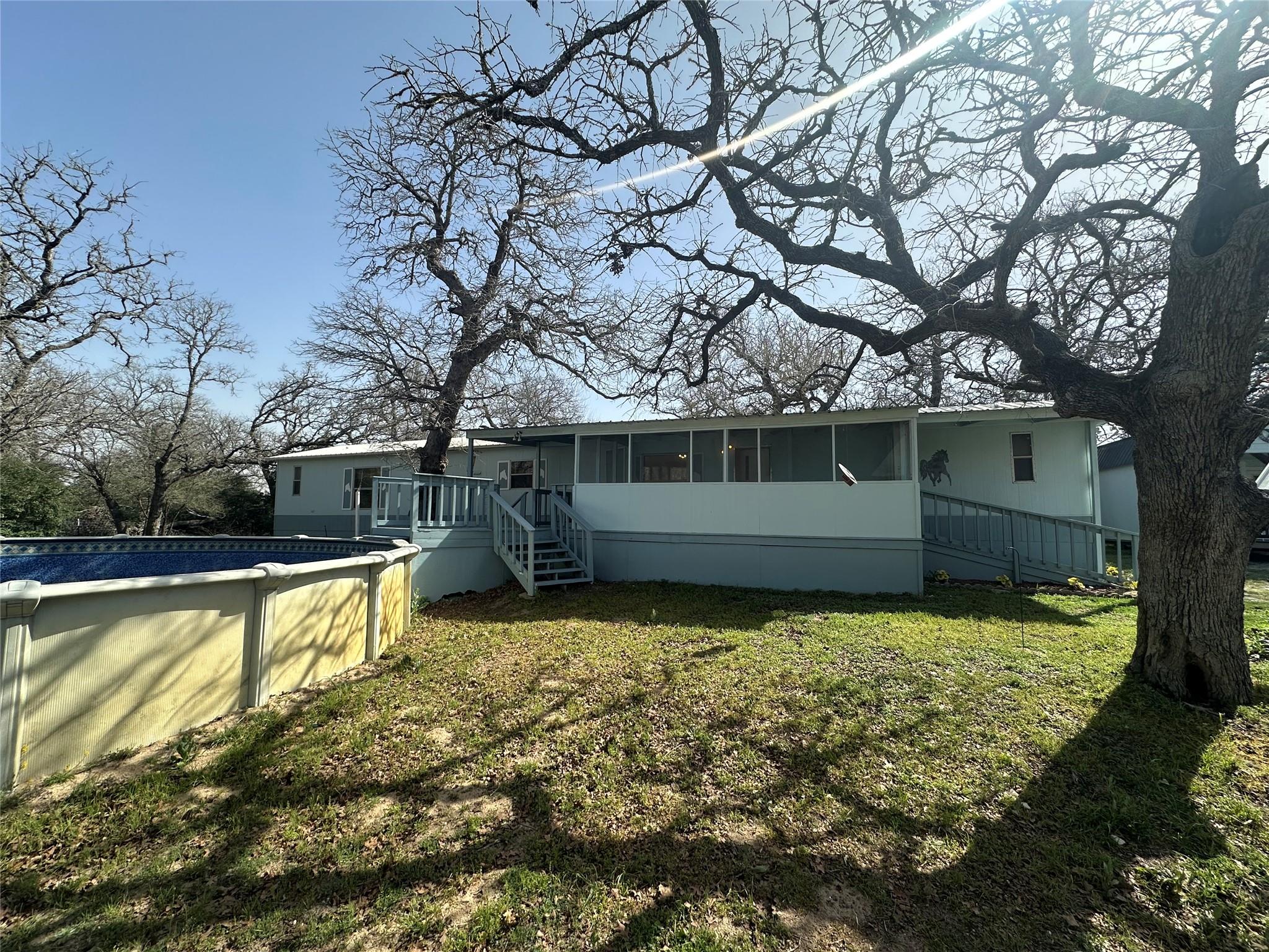 1218 Private Road 3063 Rd, Lexington, TX 78947