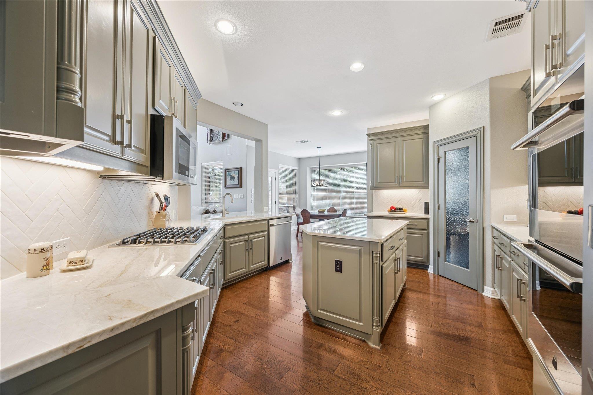 1804 Val Verde Dr, Austin, TX 78732