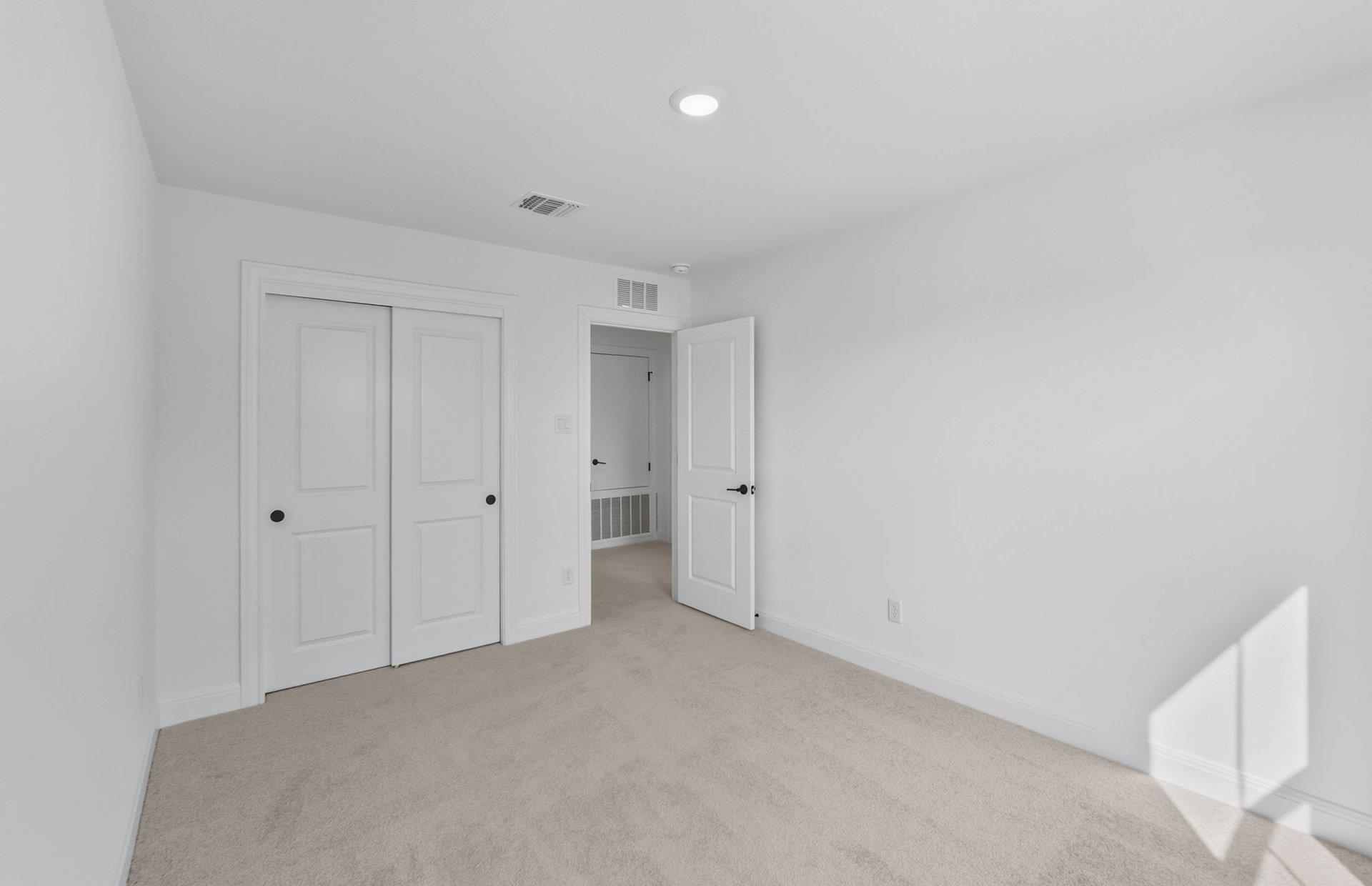 421 Foresail Rd, Leander, TX 78641