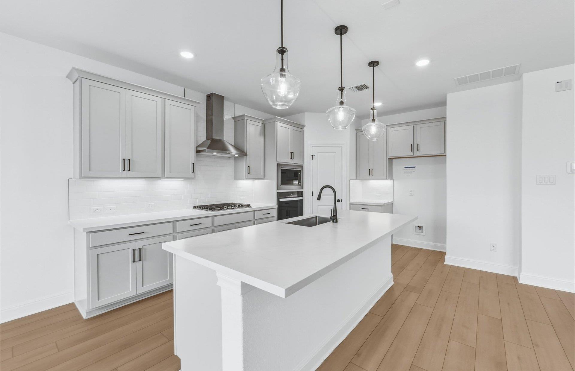 421 Foresail Rd, Leander, TX 78641