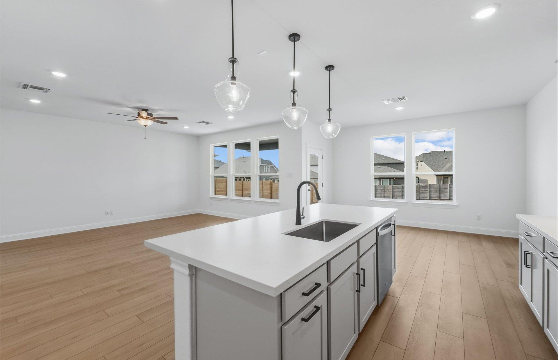 421 Foresail Rd, Leander, TX 78641