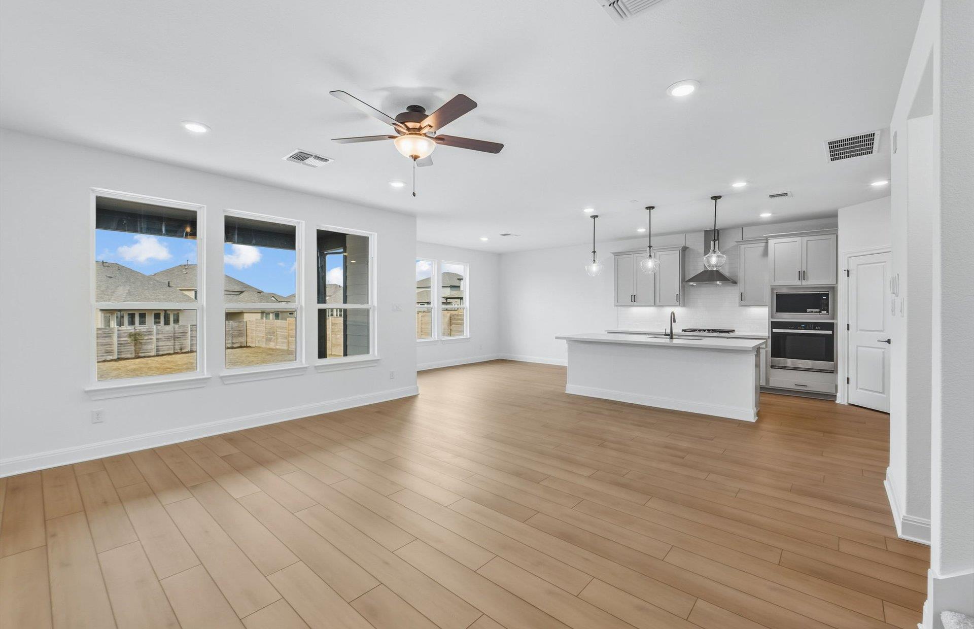 421 Foresail Rd, Leander, TX 78641