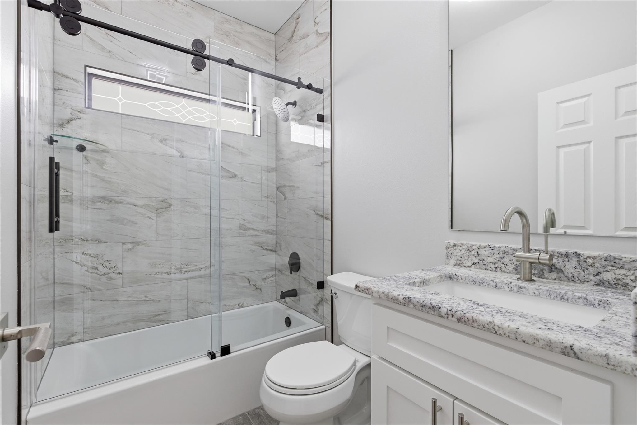 413 E Hamilton Ave, Rockdale, TX 76567