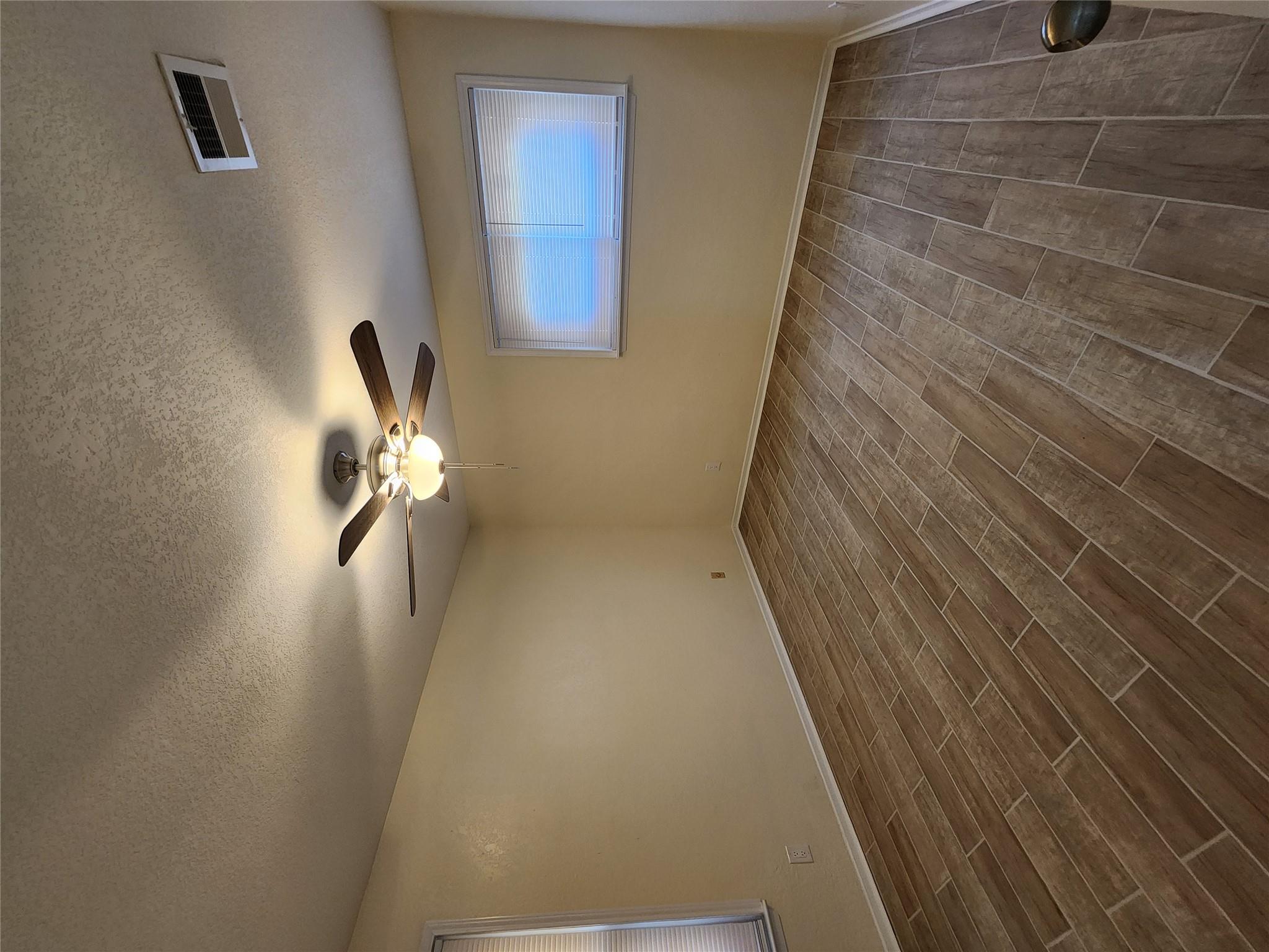 2107 Old West Pl # B, Round Rock, TX 78681