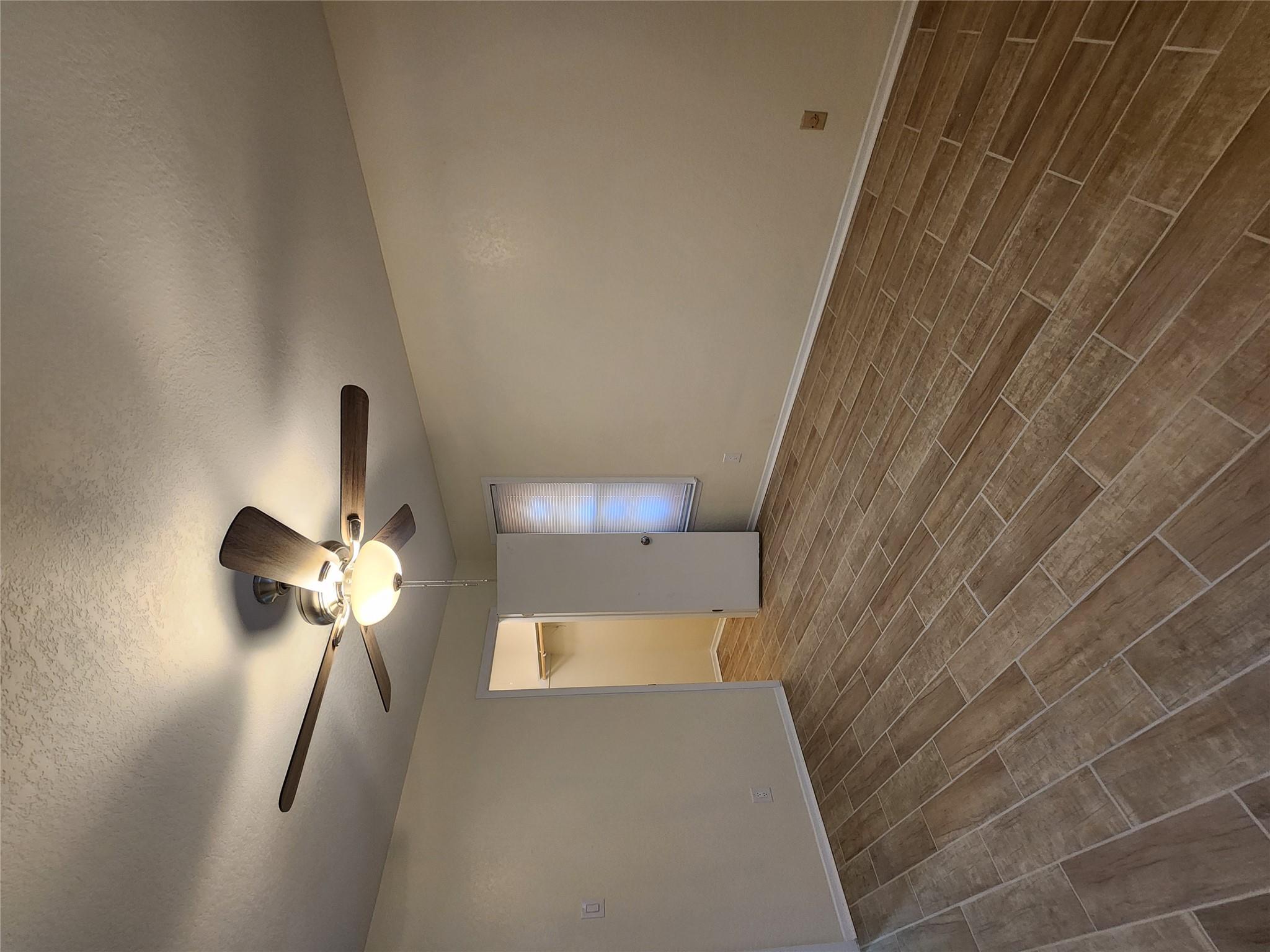 2107 Old West Pl # B, Round Rock, TX 78681